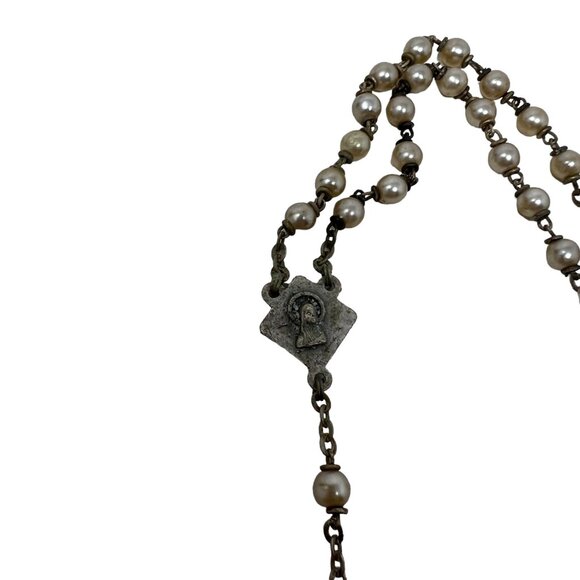 Vintage Rosary Faux Pearl Silver Tone Five Decade Made‎ in Italy - Picture 7 of 10